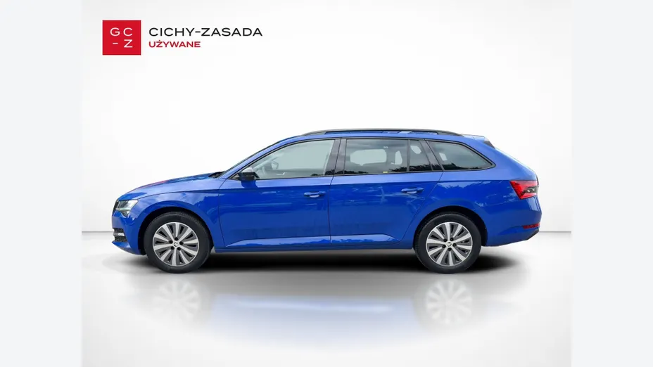 SKODA Superb -