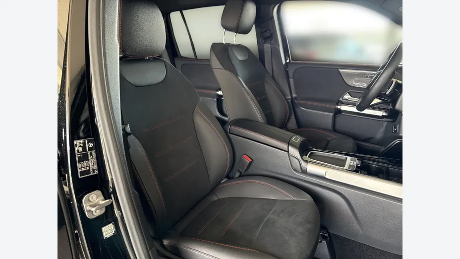 MERCEDES-BENZ GLB GLB 200 d 4-Matic AMG Line 8G-DCT