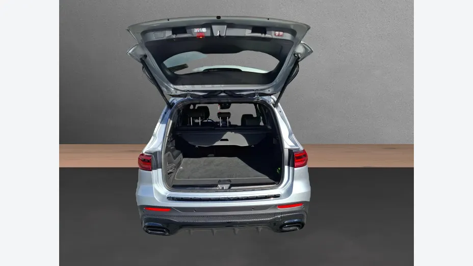 MERCEDES-BENZ GLB GLB 200 mHEV AMG Line 7G-DCT