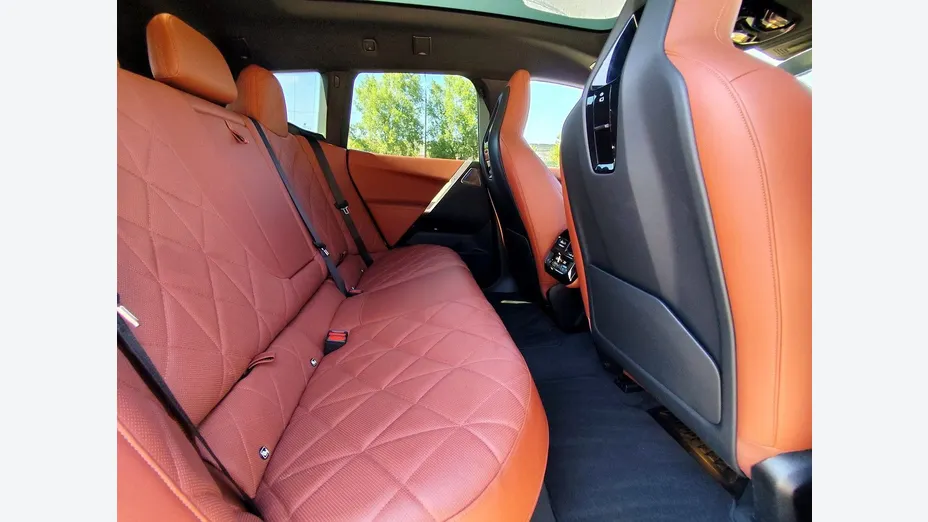 BMW iX iX M60 111.5kWh