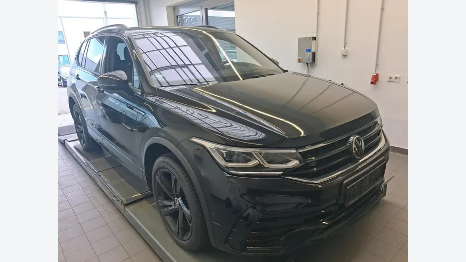 VOLKSWAGEN Tiguan Allspace -