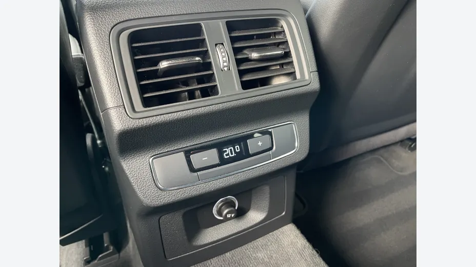 AUDI Q5 -