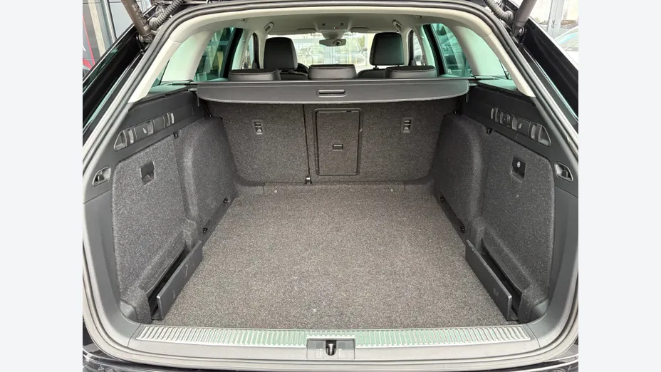 SKODA Superb Superb 2.0 TDI SCR Style DSG