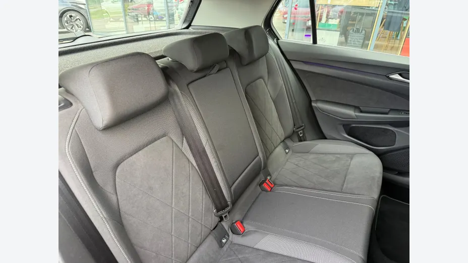 VOLKSWAGEN Golf Golf VIII 1.5 eTSI EVO Style DSG
