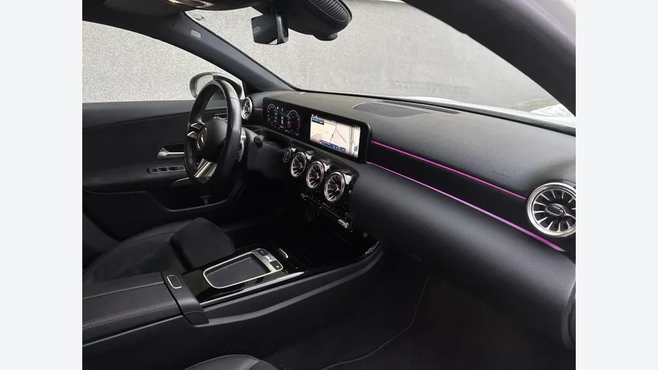 MERCEDES-BENZ A Klasa A 200 AMG Line 7G-DCT
