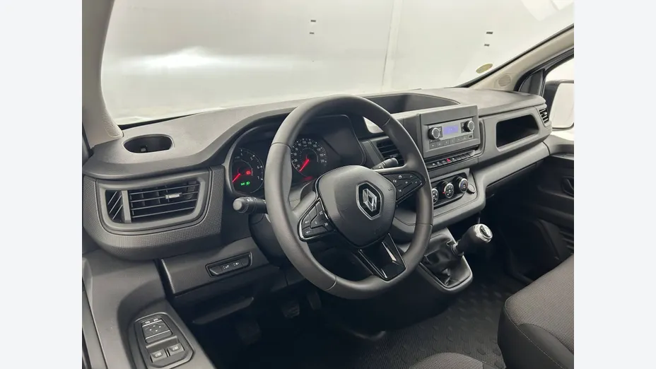 RENAULT Trafic -
