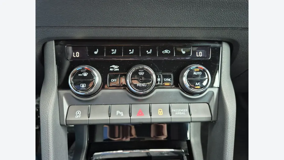 SKODA Karoq Karoq 1.5 TSI ACT Sportline DSG Nowy