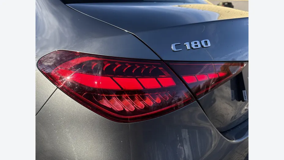 MERCEDES-BENZ C Klasa C 180 mHEV AMG