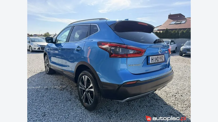 NISSAN Qashqai -