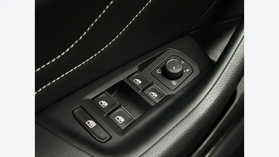 VOLKSWAGEN Arteon Arteon 2.0 TSI R-Line DSG