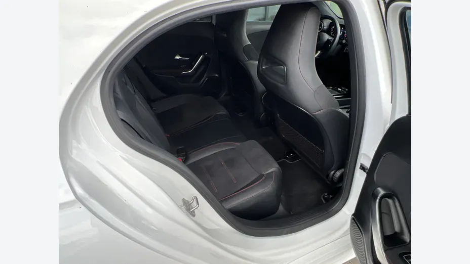 MERCEDES-BENZ A Klasa A 200 AMG Line 7G-DCT