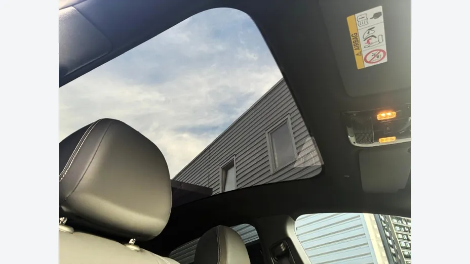 MERCEDES-BENZ CLA -