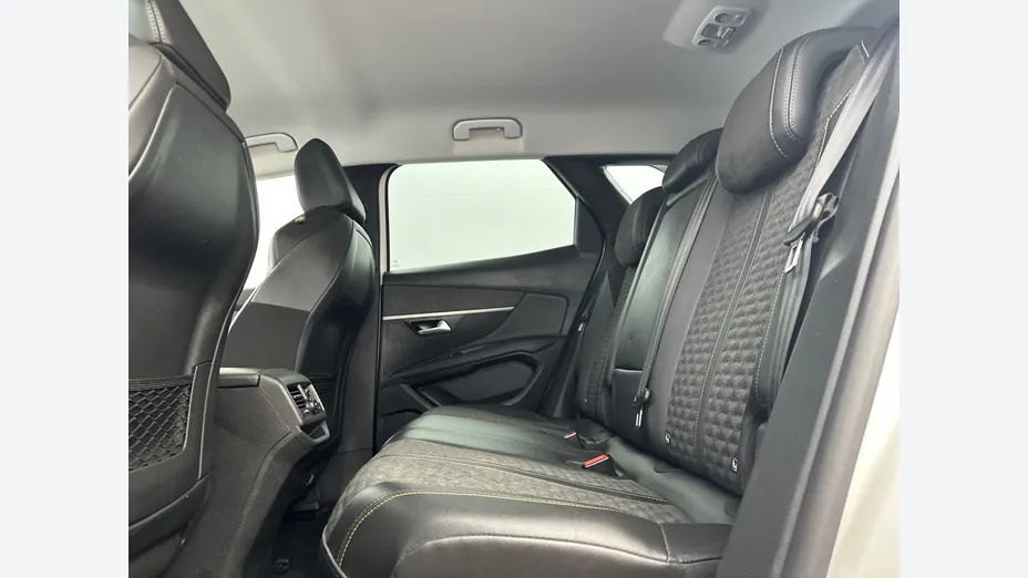 PEUGEOT 3008 -