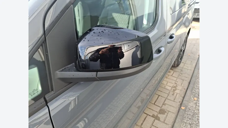 VOLKSWAGEN Caddy osobowy Caddy Maxi 2.0 TDI Dark Label DSG Nowy
