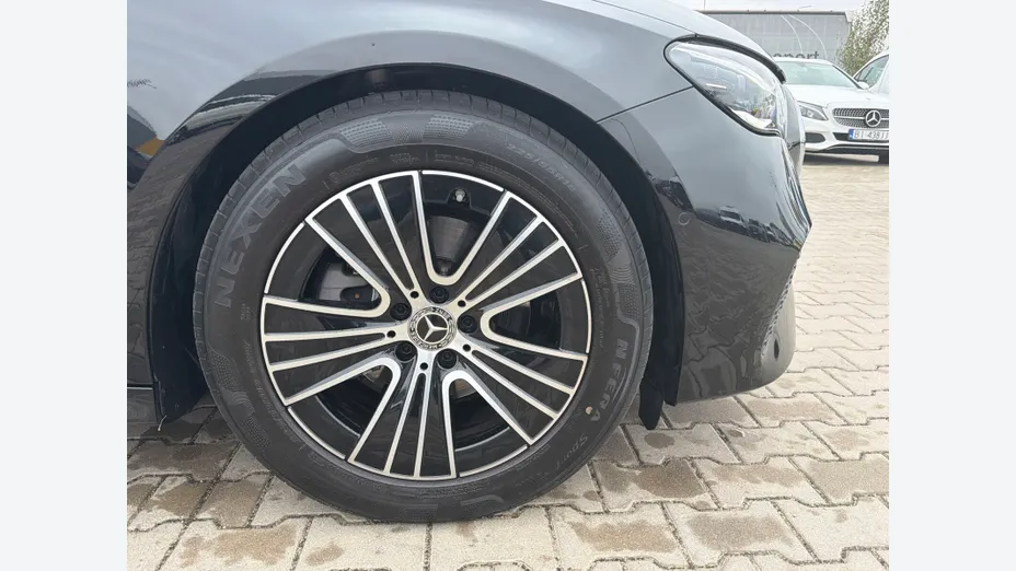 MERCEDES-BENZ E Klasa E 220 d mHEV 4-Matic Avantgarde 9G-Tronic