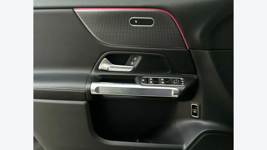 MERCEDES-BENZ GLB GLB 200 mHEV Progressive 7G-DCT