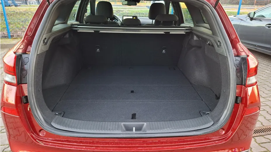 HYUNDAI i30 i30 1.5 T-GDI 48V Smart DCT