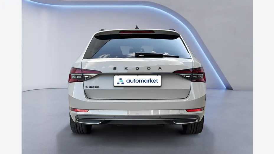 SKODA Superb Superb 2.0 TDI SCR Sportline DSG