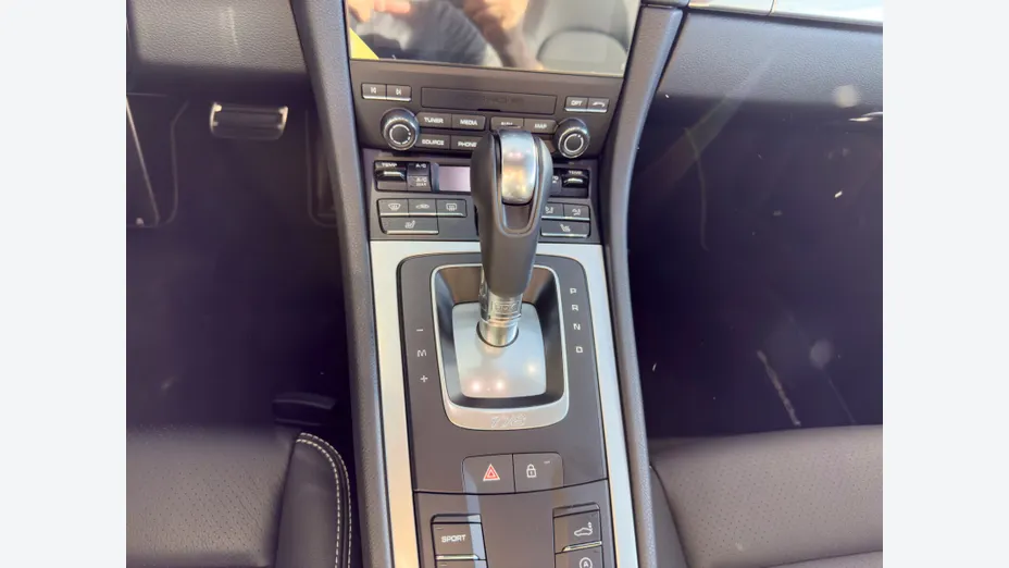 PORSCHE 718 -