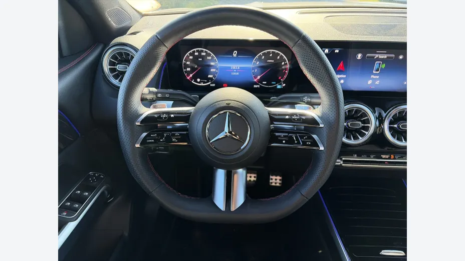 MERCEDES-BENZ GLB GLB 200 mHEV AMG Line 7G-DCT