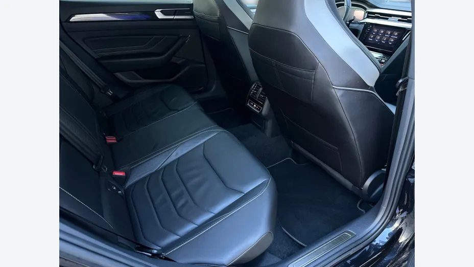 VOLKSWAGEN Arteon Arteon 2.0 TSI R-Line DSG