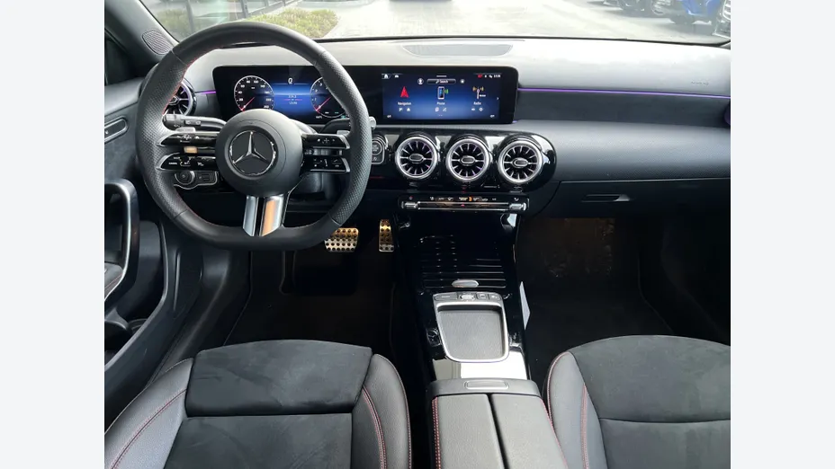 MERCEDES-BENZ A Klasa A 200 AMG Line 7G-DCT