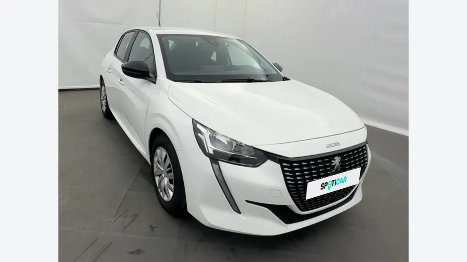 PEUGEOT 208 -