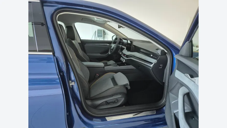 SKODA Superb Superb 1.5 TSI Plug-in Hybrid Edition 130 DSG