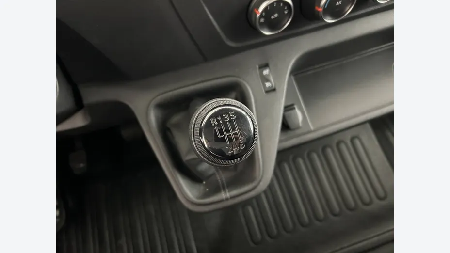 RENAULT Master -
