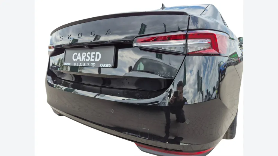 SKODA Superb Superb 2.0 TDI SCR 4x4 Sportline DSG