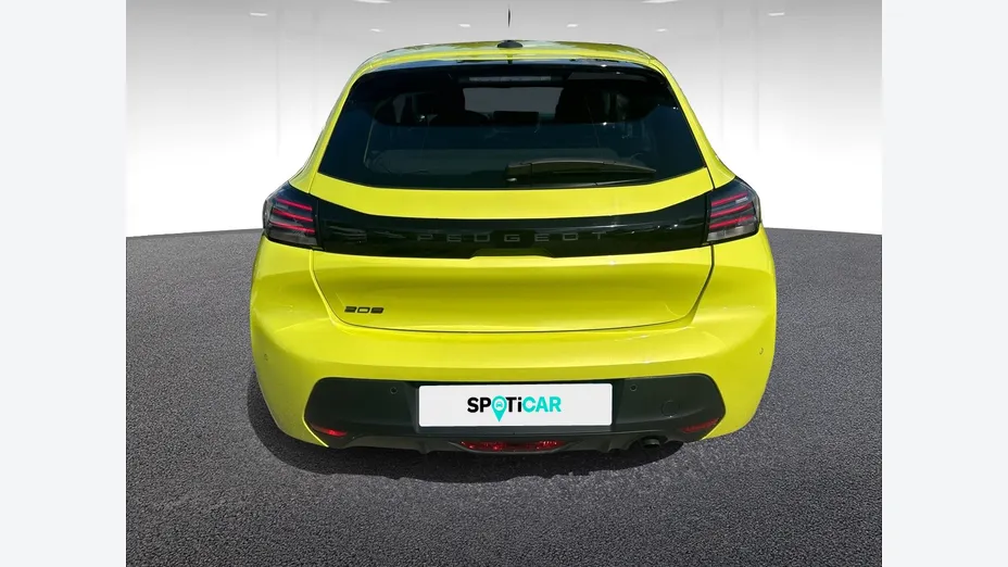 PEUGEOT 208 -
