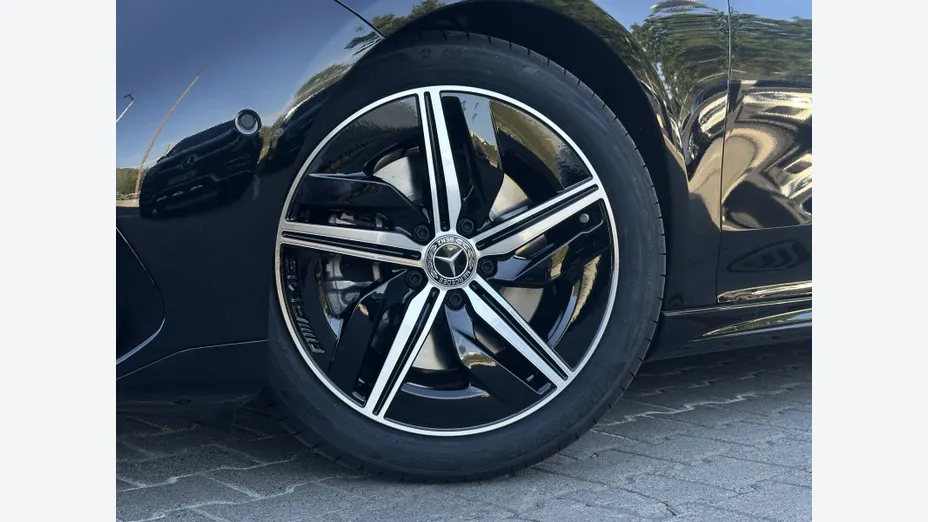 MERCEDES-BENZ CLA -