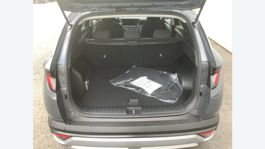 HYUNDAI Tucson -