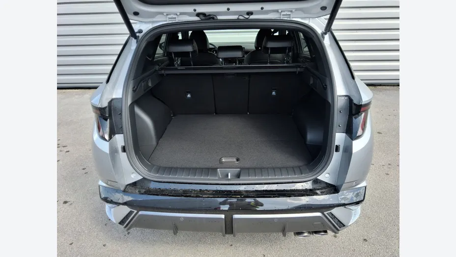 HYUNDAI Tucson -
