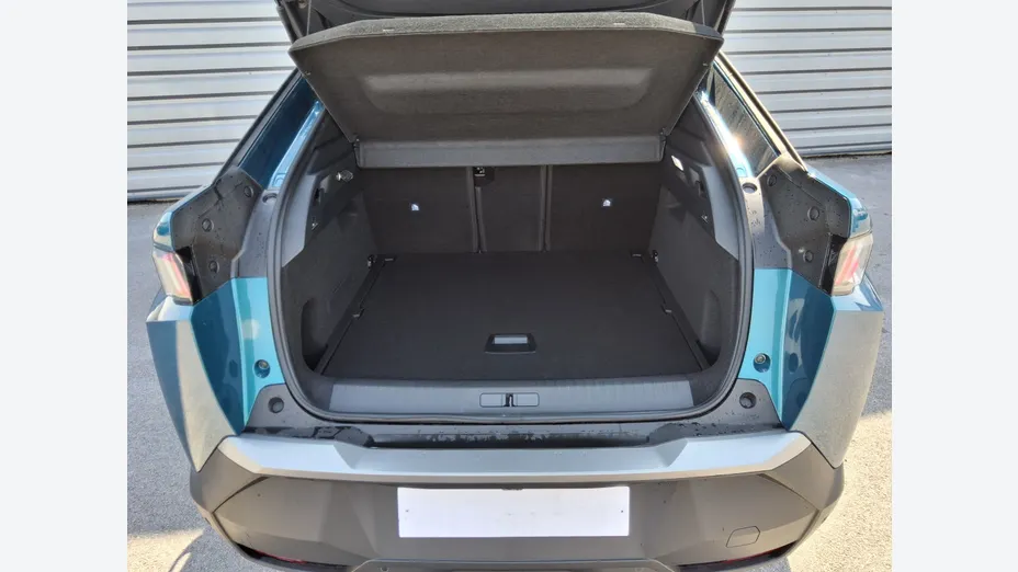 PEUGEOT 3008 -
