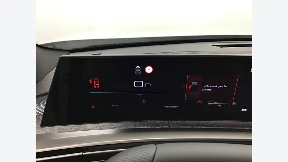 PEUGEOT 3008 -