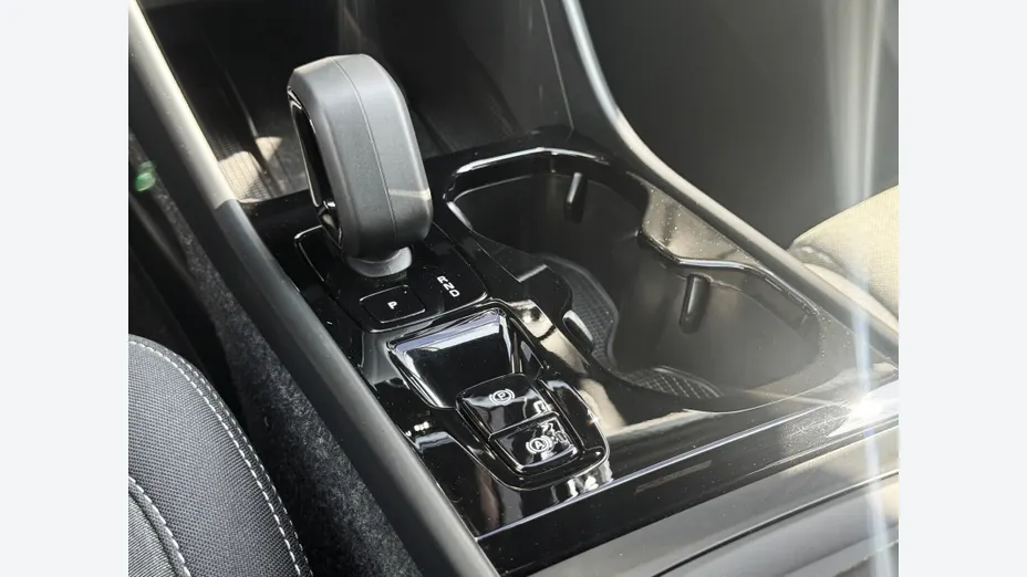 VOLVO XC40 XC40 B3 Plus Dark aut