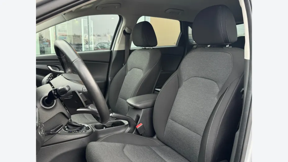 HYUNDAI i30 i30 1.0 T-GDI Smart DCT