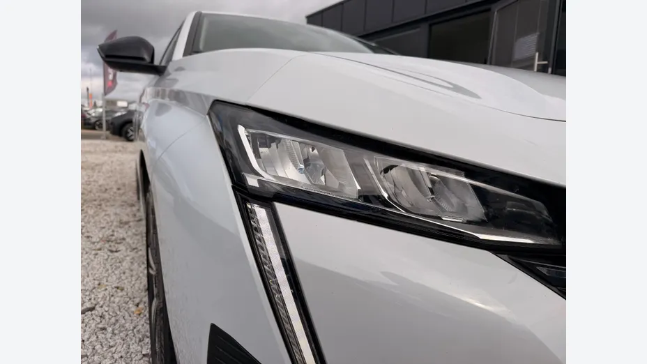 PEUGEOT 308 -