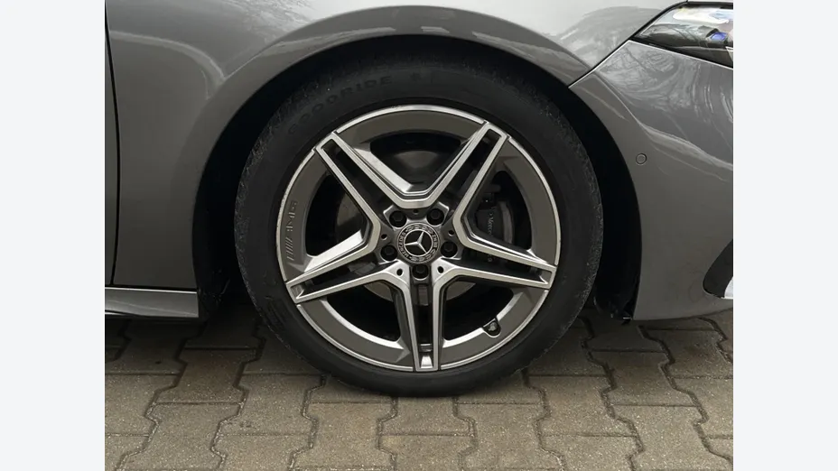 MERCEDES-BENZ A Klasa A 200 AMG Line 7G-DCT
