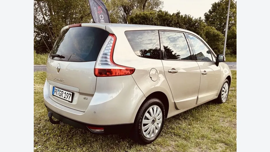 RENAULT Grand Scenic -