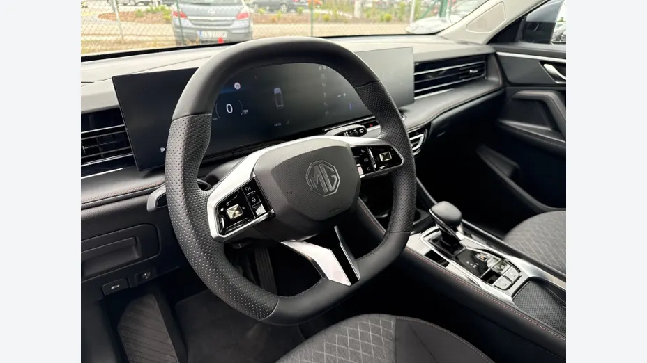 MG HS HS 1.5 T-GDI Excite DCT