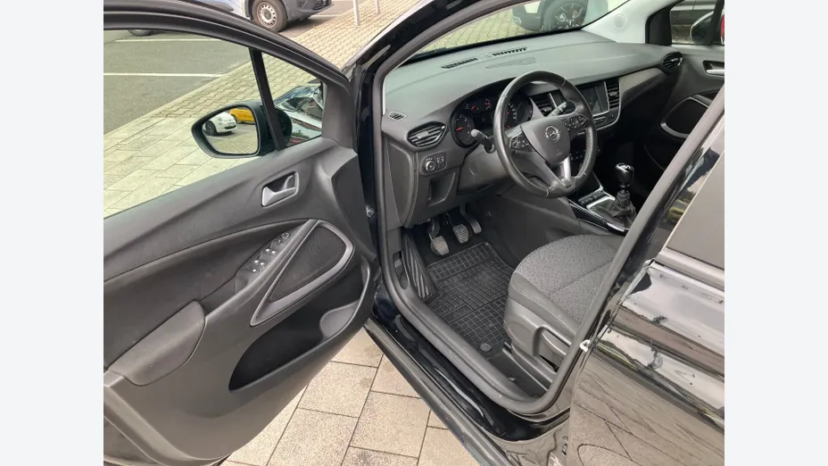 OPEL Crossland -