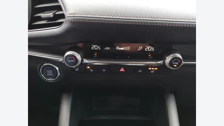MAZDA 3 3 2.0 mHEV Kanjo aut
