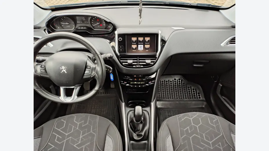 PEUGEOT 2008 2008 1.2 Pure Tech Style S&S