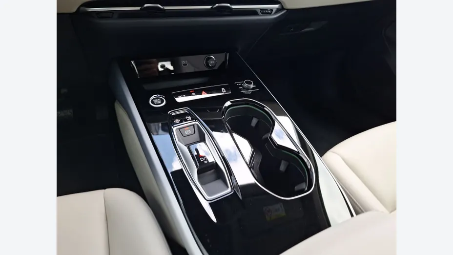AUDI A5 A5 TFSI 110 kW S tronic
