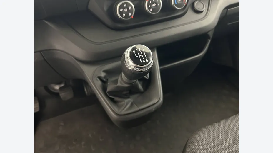 RENAULT Trafic -