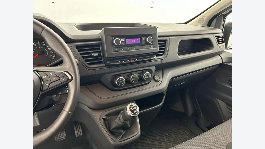 RENAULT Trafic -