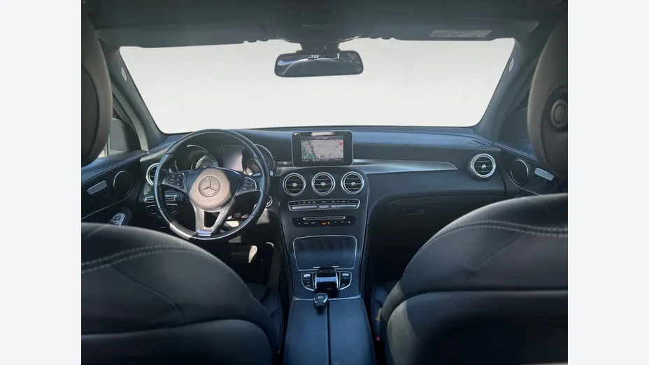 MERCEDES-BENZ GLC -