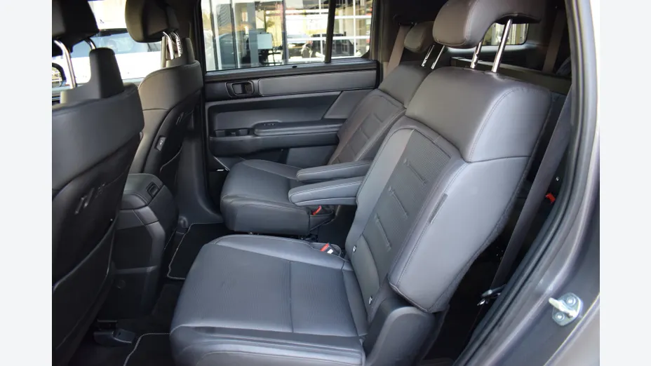 HYUNDAI Santa Fe Santa Fe 1.6 T-GDI PHEV Calligraphy 4WD aut 6os.